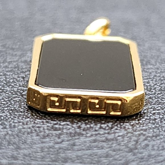 Gold pendant - Picture 8 of 16